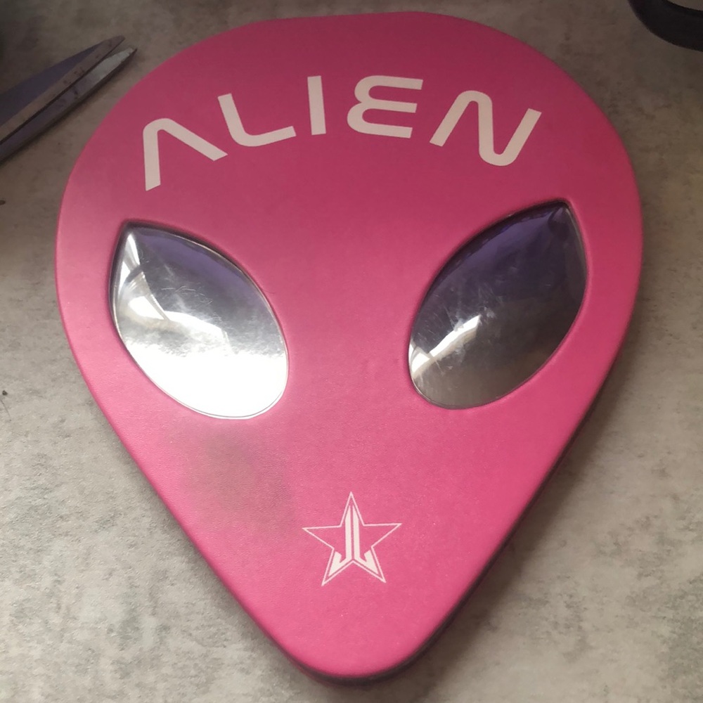 Jeffree Star Alien Palette